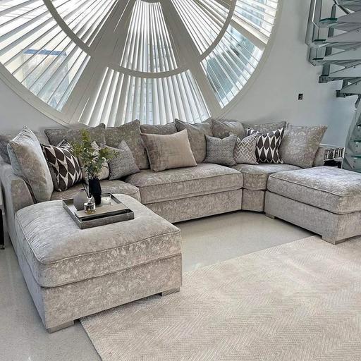 Buy & Sell Brent East Lane Business Park - Brent - Photos for U shape sofa available