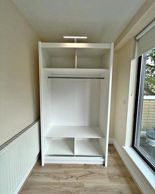 Buy & Sell Brent East Lane Business Park - Brent - Photos for New Kids Sliding Wardrobe !
