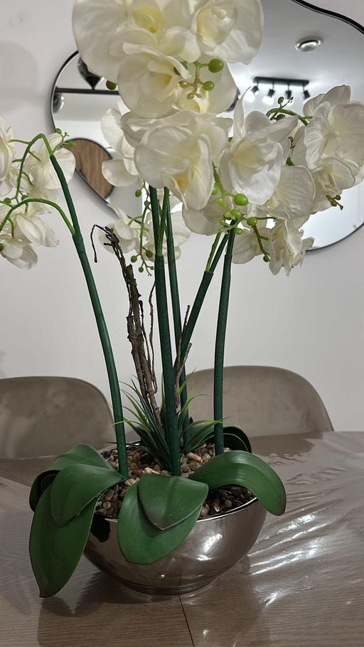 Buy & Sell Ilford Redbridge - Photos for Artificial flower pot