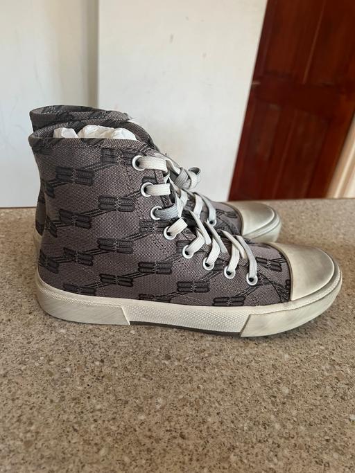 Buy & Sell Newry, Mourne and Down Newcastle - Newry, Mourne and Down - Photos for BNWB Authentic Balenciaga Paris High Top 7 UK