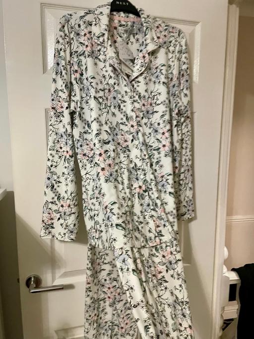 Buy & Sell East London Stepney - East London - Photos for ELLEN TRACY Floral Pyjamas Size M NWT $58