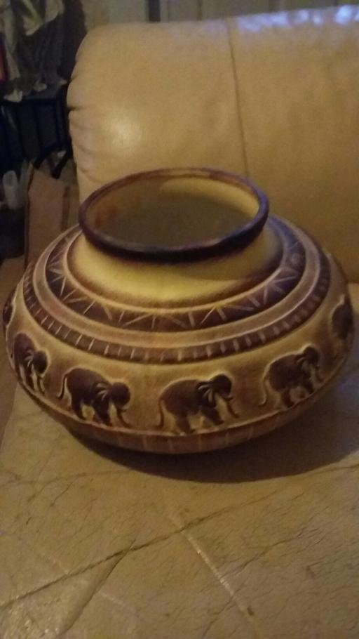 Buy & Sell Kent Dartford - Photos for elephant plant pot