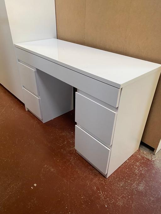 Buy & Sell West Midlands Coventry - Photos for Jenson 6 Drawer Dressing Table Desk -white