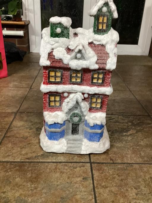 Buy & Sell Essex Thurrock - Essex - Photos for Musical/Light Up House Ornament