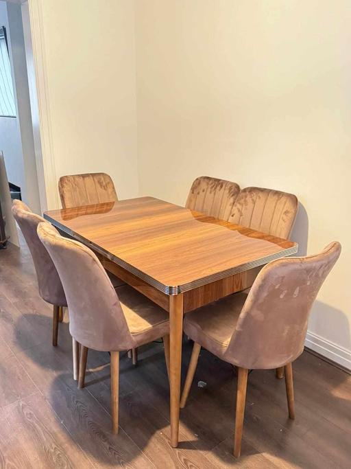 Buy & Sell Brent East Lane Business Park - Brent - Photos for Dining table With 6 chairs