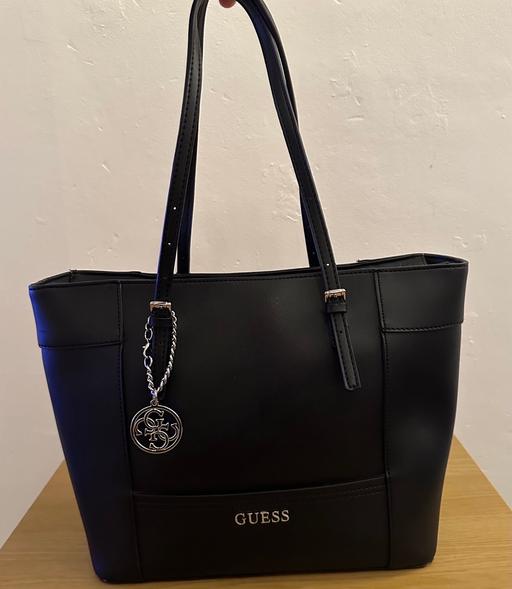 Buy & Sell North London West Hackney - North London - Photos for Guess bag