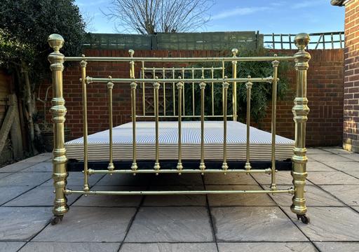 Buy & Sell Surrey Spelthorne - Photos for Brass Victorian Style Double Bed & Base