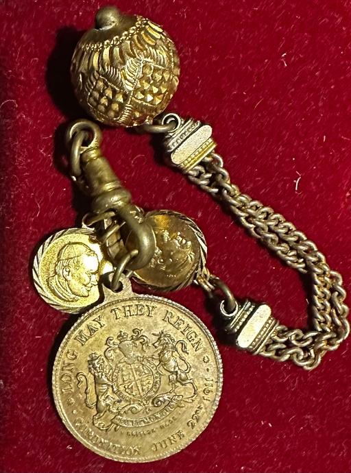 Buy & Sell East London Goodmayes - East London - Photos for Antique Victorian gilt watch chain