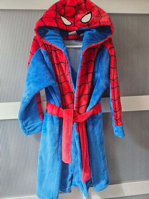 Buy & Sell Halton Manor Park - Watford - Photos for Age 5-6 Spiderman dressing gown