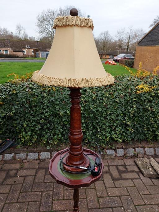 Buy & Sell West Midlands Birmingham - Photos for Vintage walnut bedside table lamp