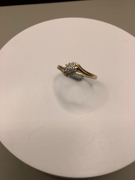 Buy & Sell Central London Cannon Street Station - Central London - Photos for 9ct gold diamond flower cluster ring