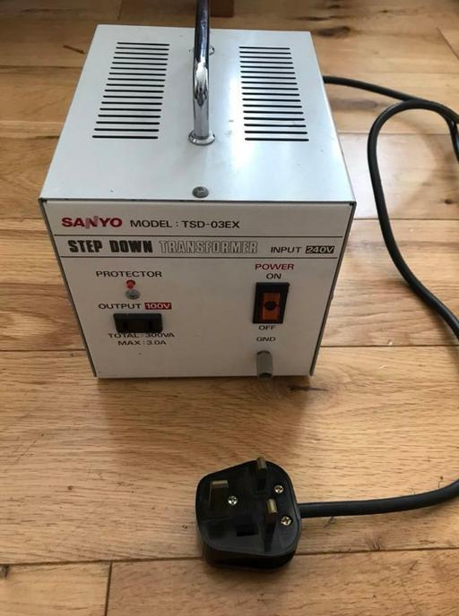 Buy & Sell Surrey Spelthorne - Photos for Sanyo step down transformer TSD-03EX