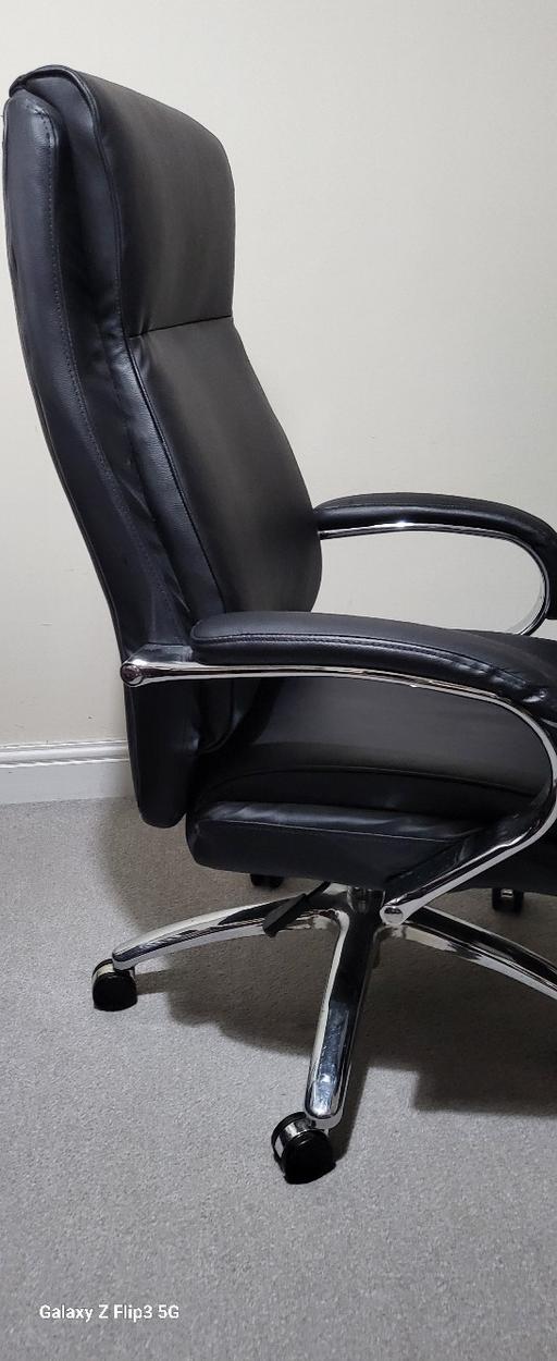 Buy & Sell Hertfordshire Watford - Photos for office chair in fine leather with aluminum ha