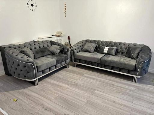 Buy & Sell Brent East Lane Business Park - Brent - Photos for 3+2 seater Madrid sofa available