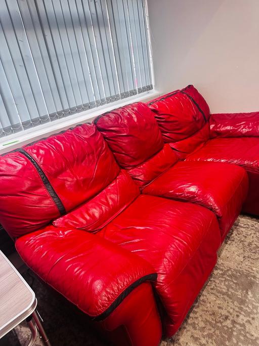 Buy & Sell West London Hillingdon - Photos for Customized red Leather sofa