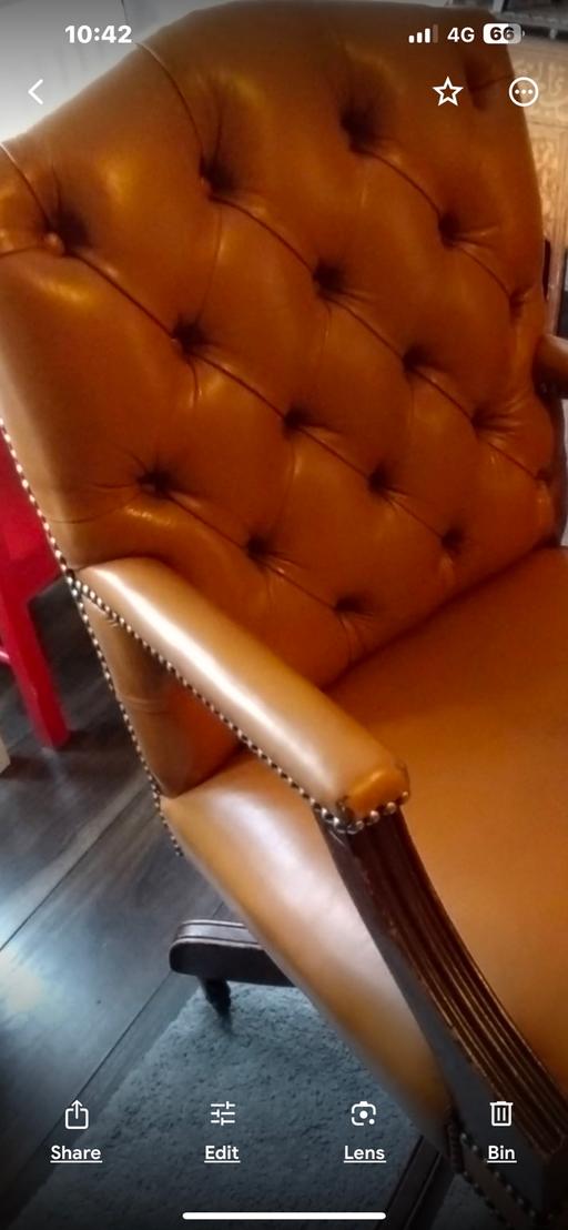 Buy & Sell South East London Croydon - Photos for Admiral Chesterfield Leather swivel chair 