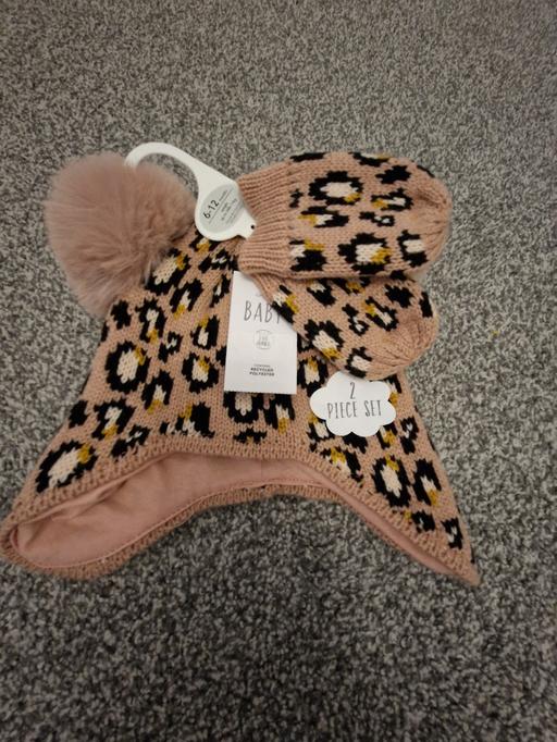 Buy & Sell Nottinghamshire Gedling - Photos for Leopard print Hat & Mittens set 6-12m