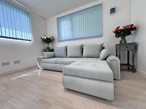 Buy & Sell Brent East Lane Business Park - Brent - Photos for Corner sofa bed