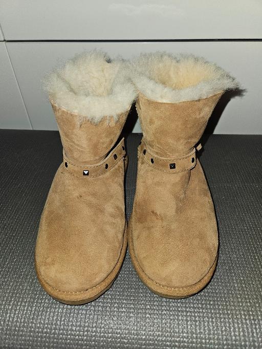 Buy & Sell Leicestershire Charnwood - Photos for Kids Tan Suede Fur Lined Boots Size 1