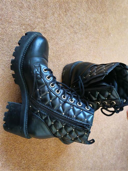 Buy & Sell South West London Merton - Photos for boots size uk5