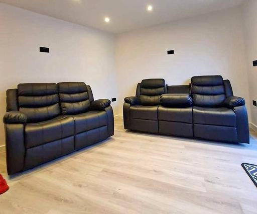 Buy & Sell Brent East Lane Business Park - Brent - Photos for Recliner 3+2 seater sofa