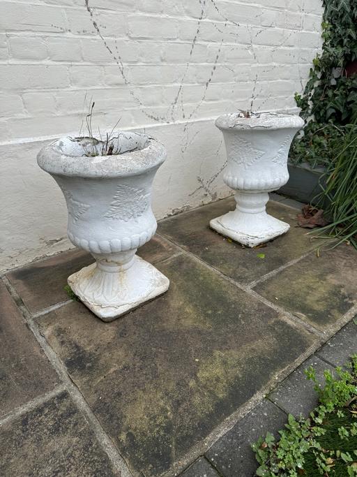 Buy & Sell East London Havering - Photos for Old Vintage Concrete Planter Urns