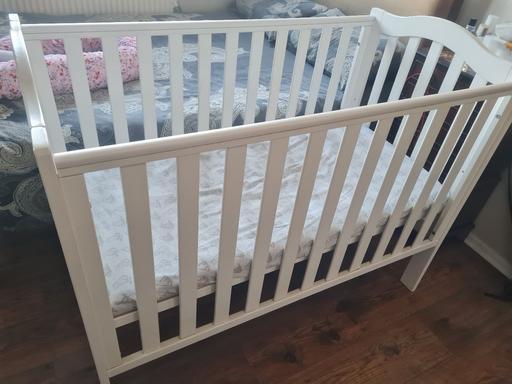 Buy & Sell Barking and Dagenham Barking - Barking and Dagenham - Photos for Cot and Mattress with protector