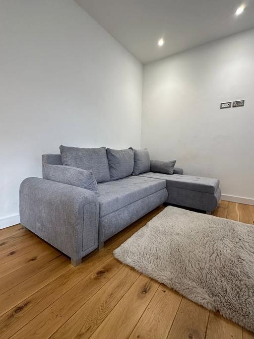 Buy & Sell Brent East Lane Business Park - Brent - Photos for Xams Gift Berlin sofa bed Available Low Price