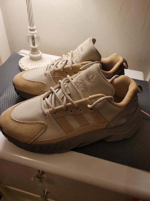 Buy & Sell South West London Sutton - Photos for Adidas trainers