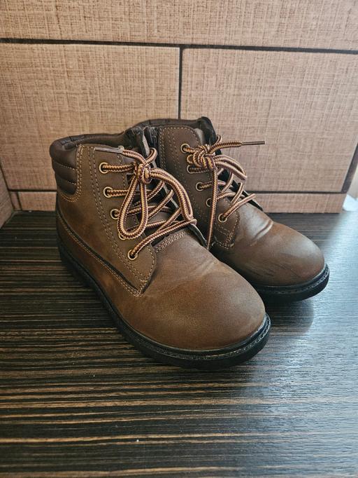 Buy & Sell Staffordshire Stoke-on-Trent - Photos for Boys Boots size 13