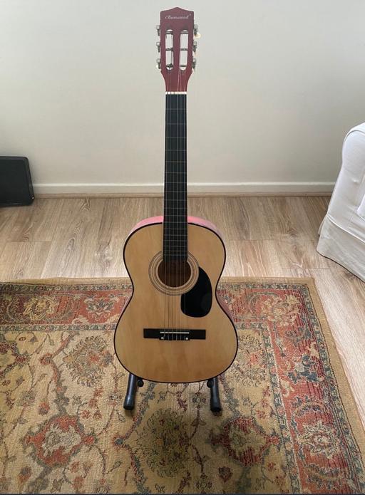 Buy & Sell North London Upper Edmonton - North London - Photos for Teens Guitar with stand