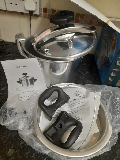 Buy & Sell South East London Walworth - South East London - Photos for Pressure Cooker