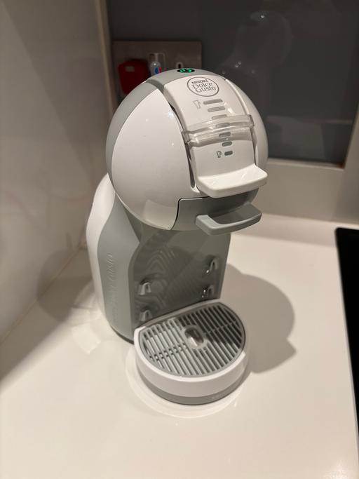 Buy & Sell North West London Hendon Central - North West London - Photos for Dolce Gusto Nescafe Coffee Machine White