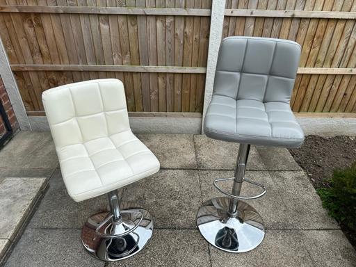 Buy & Sell Derbyshire Bolsover - Photos for Bar Stools