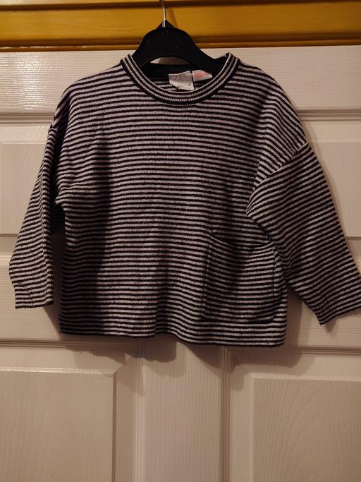 Buy & Sell Leicestershire Charnwood - Photos for Girls stripey long sleeved top size 2-3 years