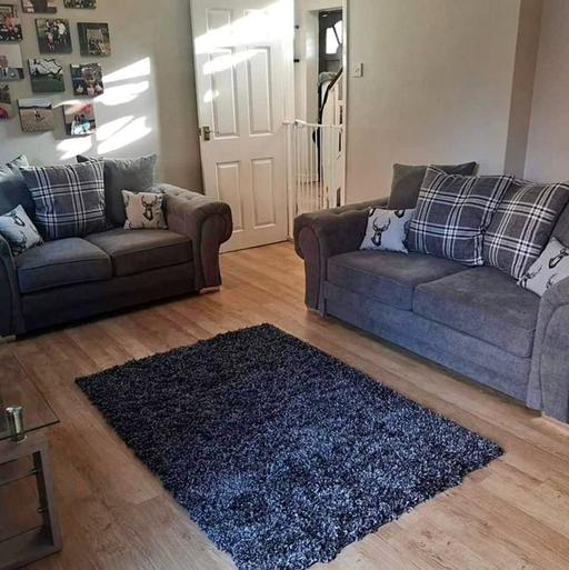 Buy & Sell Brent East Lane Business Park - Brent - Photos for Verona 2+3 seater sofa available