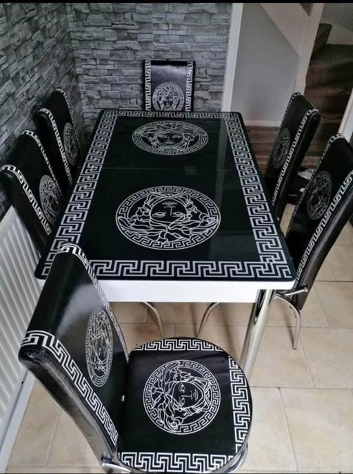 Buy & Sell Brent East Lane Business Park - Brent - Photos for Versace Dining Table with Chairs