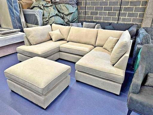 Buy & Sell Brent East Lane Business Park - Brent - Photos for U shape sofa for sale