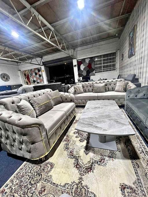 Buy & Sell Brent East Lane Business Park - Brent - Photos for 3+2 seater Madrid sofa available