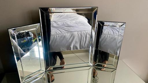 Buy & Sell East London Highams Park - East London - Photos for Tri fold Glass Mirror for Dressing table