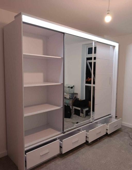 Buy & Sell Brent East Lane Business Park - Brent - Photos for Wardrobe