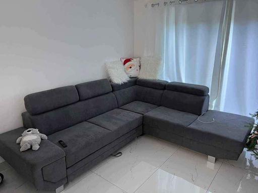Buy & Sell Brent East Lane Business Park - Brent - Photos for MUST GO ASAP ARTIC CORNER STORAGE SOFABED