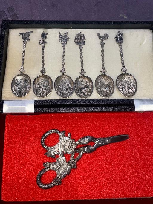 Buy & Sell East London Goodmayes - East London - Photos for Silver plated spoons and scissors