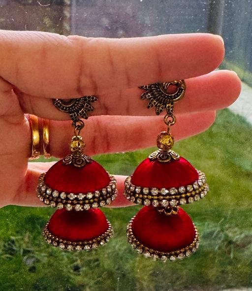 Buy & Sell Buckinghamshire Milton Keynes - Photos for Elegant red earrings