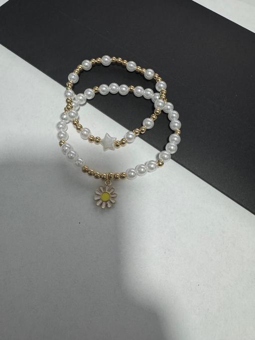 Buy & Sell Buckinghamshire Milton Keynes - Photos for Freshwater pearl and charm bracelet