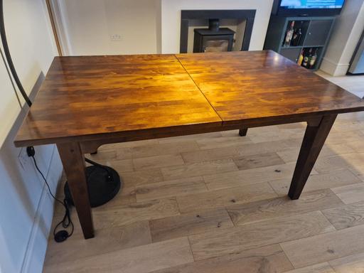 Buy & Sell Windsor and Maidenhead Datchet - Sutton - Photos for Solid Oak Extendabke Dining table