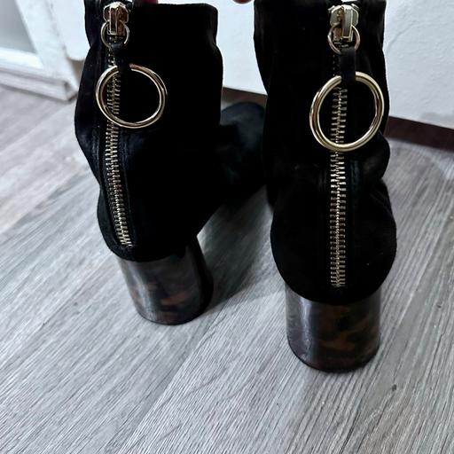 Buy & Sell South West London Earlsfield - South West London - Photos for Zara tortoise heel print sock boots