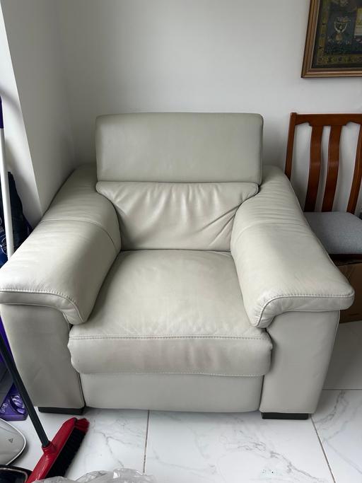 Buy & Sell South West London Tooting Bec - South West London - Photos for 2 x Reclining sofa seats / lazy chairs