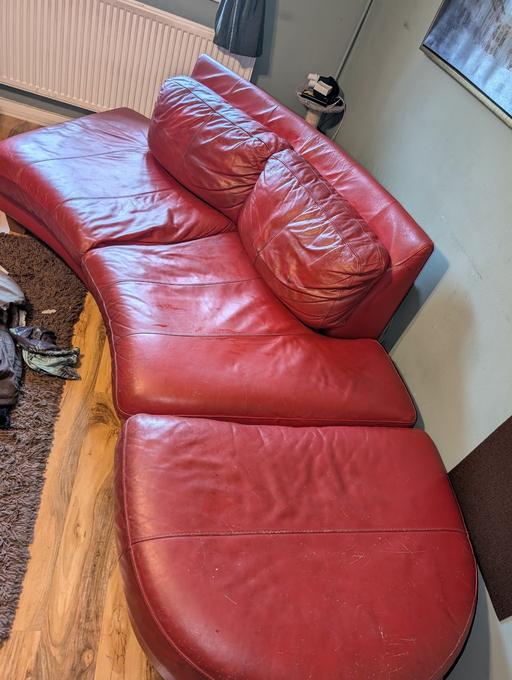 Buy & Sell Lancashire Preston - Photos for Sofa set - red leather