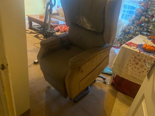 Buy & Sell East London Cambridge Heath - East London - Photos for Disability Electric recliner chair